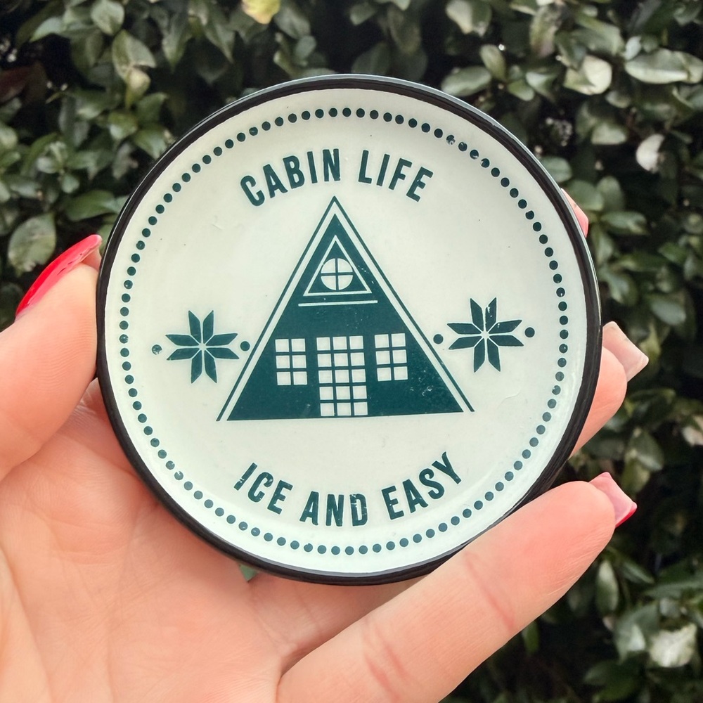 🦋 Small “Cabin Life” Trinket Tray